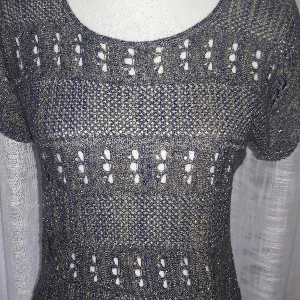 Sheer Top - Picture 4 of 4